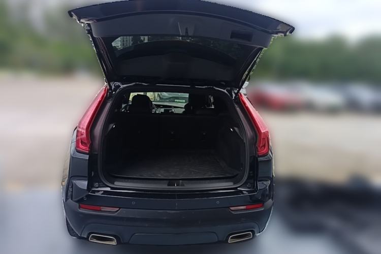 Used Cadillac XT4 2021 28T Two-Wheel Drive Tech Edition Trunk