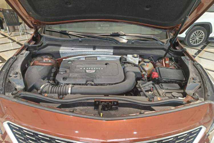 Used Cadillac XT4 2021 28T Two-Wheel Drive Tech Edition Engine Bay