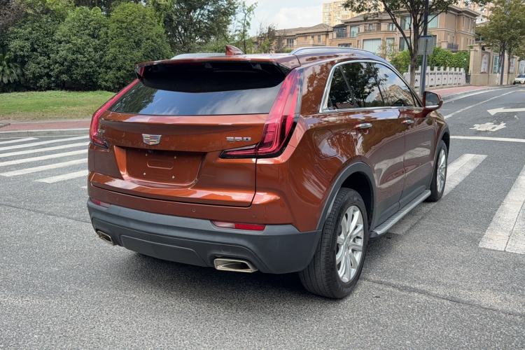 Used Cadillac XT4 2021 28T Two-Wheel Drive Tech Edition Exterior 3