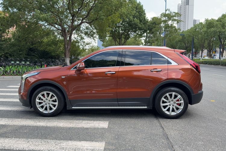 Used Cadillac XT4 2021 28T Two-Wheel Drive Tech Edition Exterior 5