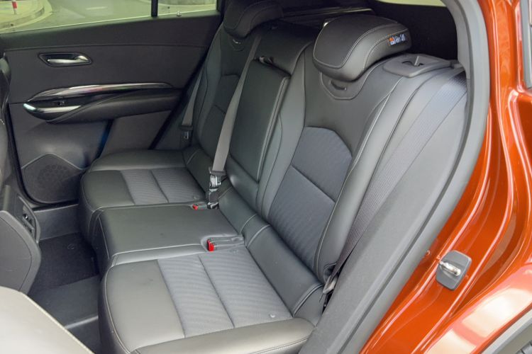 Used Cadillac XT4 2021 28T Two-Wheel Drive Tech Edition Interior 1