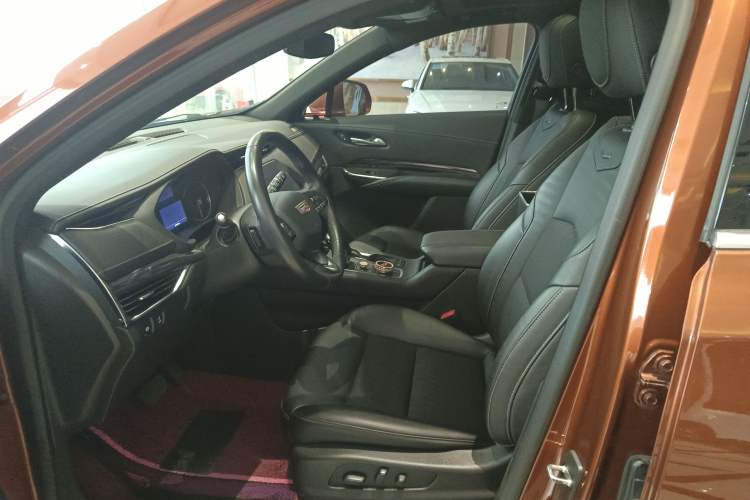 Used Cadillac XT4 2021 28T Two-Wheel Drive Tech Edition Left Front Seat