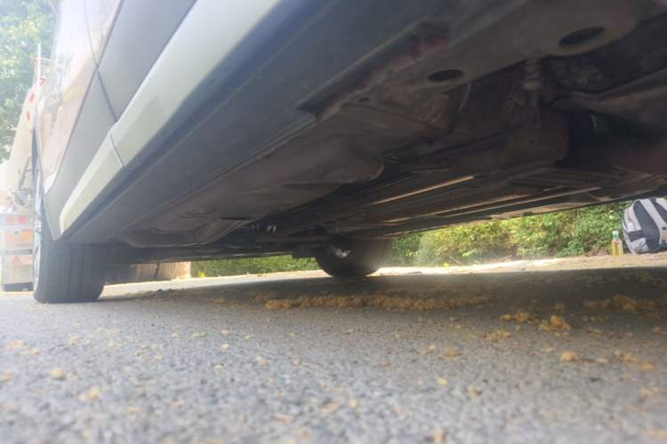 Used Cadillac XT4 2021 28T Two-Wheel Drive Luxury Version Left Side Sill