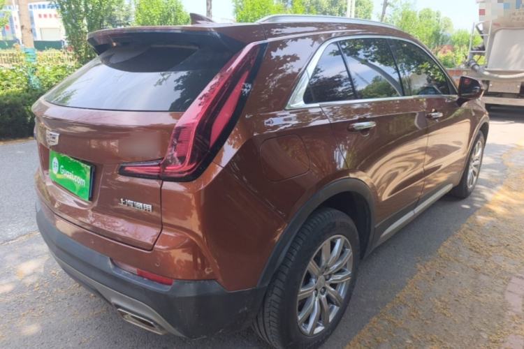Used Cadillac XT4 2021 28T Two-Wheel Drive Luxury Version Rear Right 45 Deg