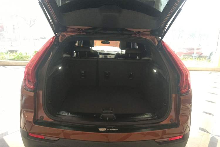 Used Cadillac XT4 2021 28T Two-Wheel Drive Tech Edition Trunk