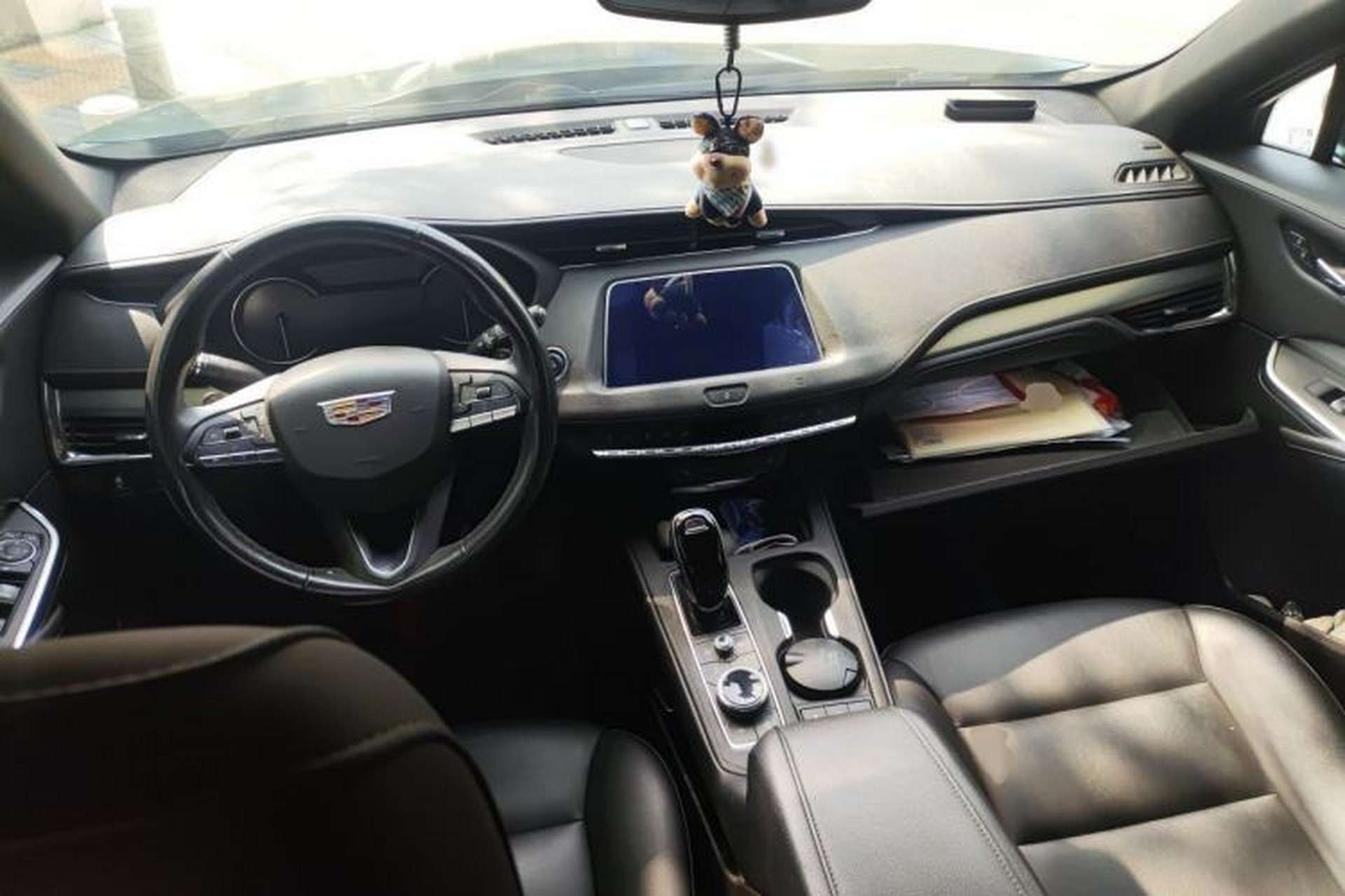 Used Cadillac XT4 2021 28T Two-Wheel Drive Luxury Version Interior 2