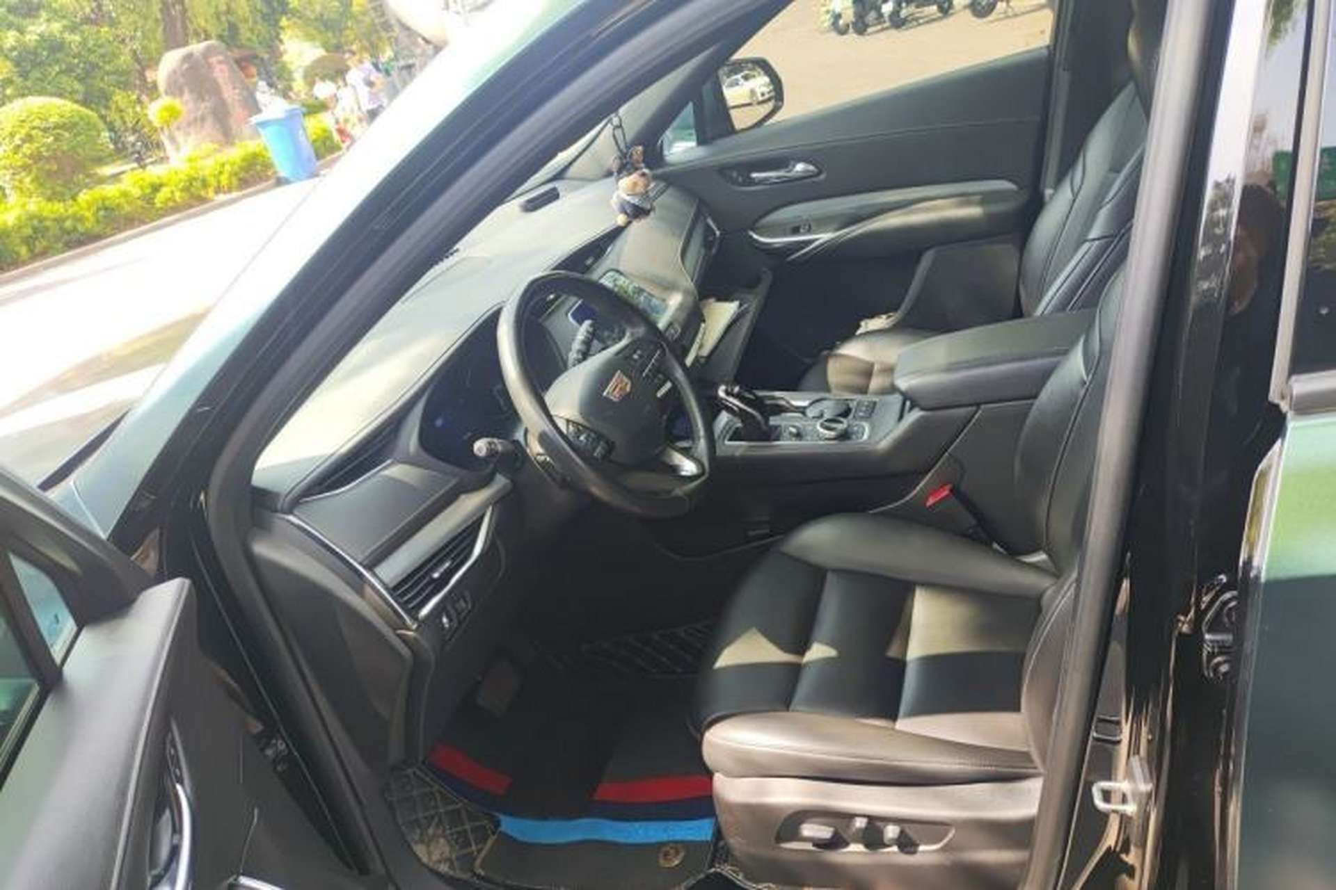 Used Cadillac XT4 2021 28T Two-Wheel Drive Luxury Version Left Front Seat