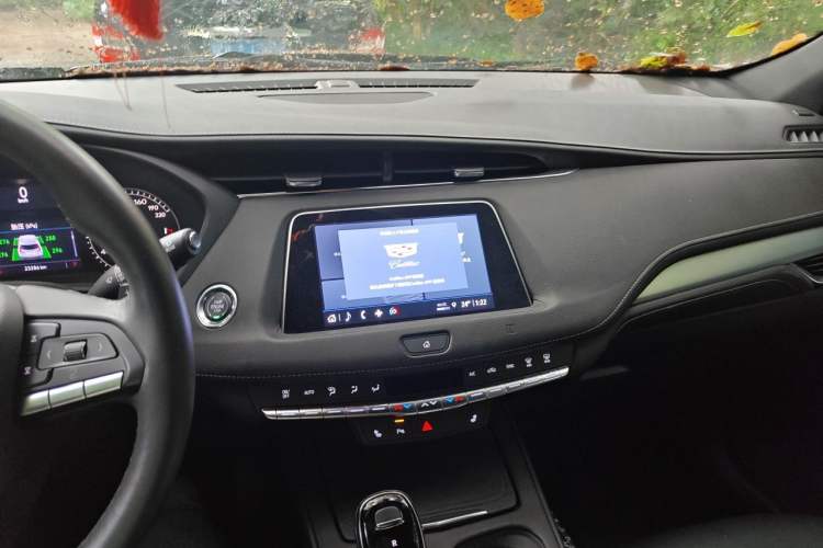 Used Cadillac XT4 2021 28T Two-Wheel Drive Luxury Version Audio And AC Panel