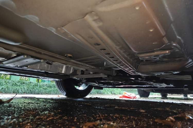 Used Cadillac XT4 2021 28T Two-Wheel Drive Luxury Version Chassis Front Right