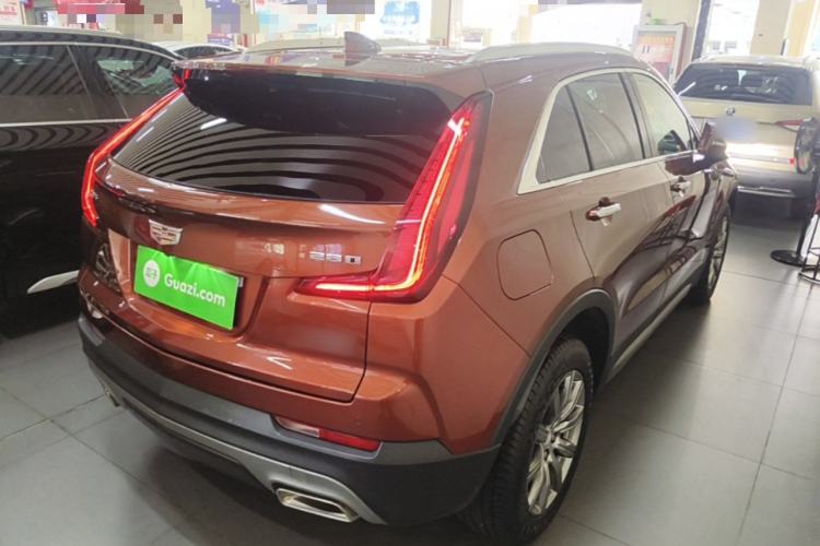 Used Cadillac XT4 2021 28T Two-Wheel Drive Luxury Version Rear Right 45 Deg