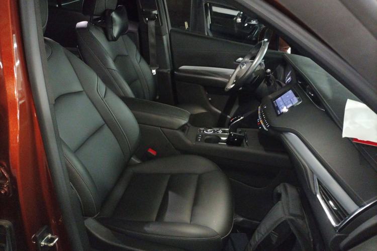 Used Cadillac XT4 2021 28T Two-Wheel Drive Leading Version Right Front Seat