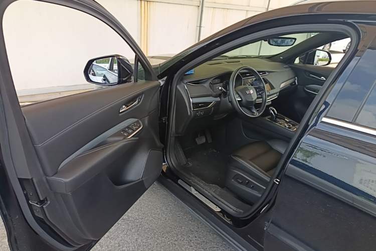 Used Cadillac XT4 2021 28T Two-Wheel Drive Leading Version Driver Seat