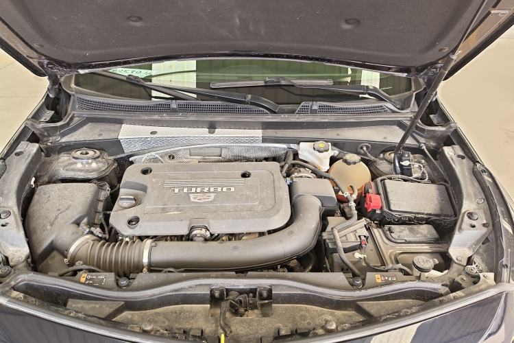 Used Cadillac XT4 2021 28T Two-Wheel Drive Tech Edition Engine Bay