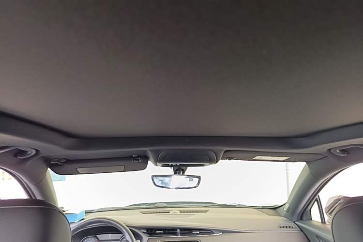 Used Cadillac XT4 2021 28T Two-Wheel Drive Leading Version Headliner