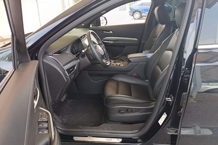Used Cadillac XT4 2021 28T Two-Wheel Drive Leading Version Left Front Seat