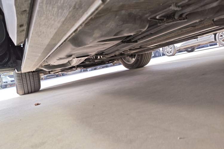 Used Cadillac XT4 2021 28T Two-Wheel Drive Tech Edition Left Side Sill