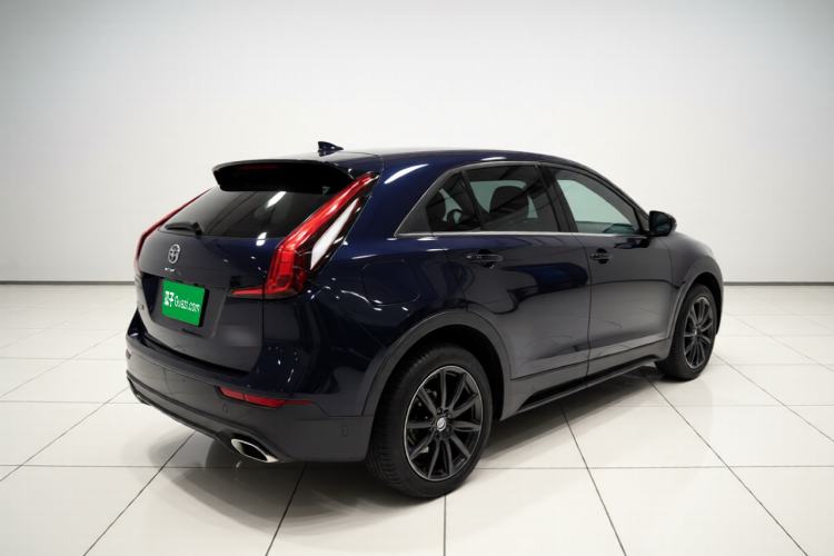 Used Cadillac XT4 2021 28T Two-Wheel Drive Luxury Version Rear Right 45 Deg