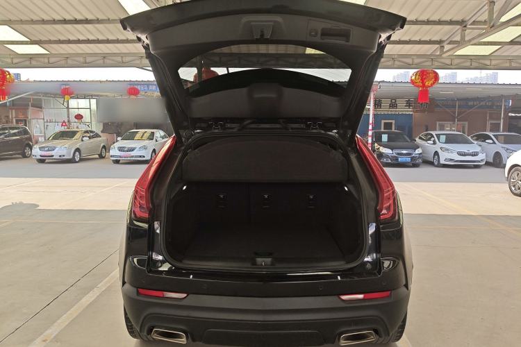 Used Cadillac XT4 2021 28T Two-Wheel Drive Tech Edition Trunk