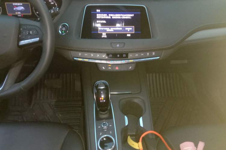 Used Cadillac XT4 2021 28T Two-Wheel Drive Leading Version Audio And AC Panel