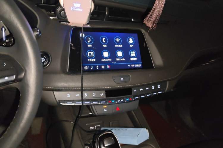Used Cadillac XT4 2021 28T Two-Wheel Drive Tech Edition Audio And AC Panel