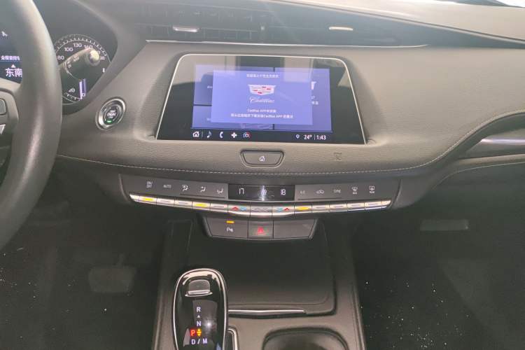Used Cadillac XT4 2021 28T Two-Wheel Drive Tech Edition Audio And AC Panel