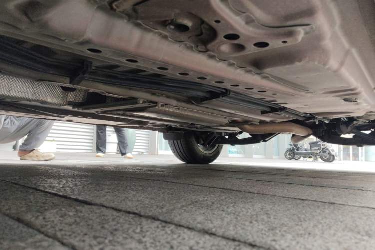 Used Cadillac XT4 2021 28T Two-Wheel Drive Leading Version Chassis Front Left