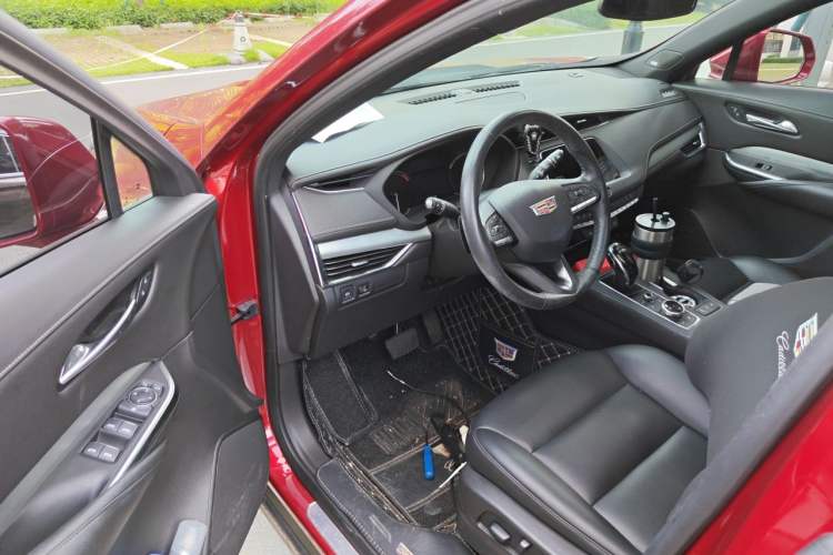 Used Cadillac XT4 2021 28T Two-Wheel Drive Leading Version Driver Seat