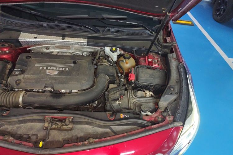Used Cadillac XT4 2021 28T Two-Wheel Drive Leading Version Engine Bay Left