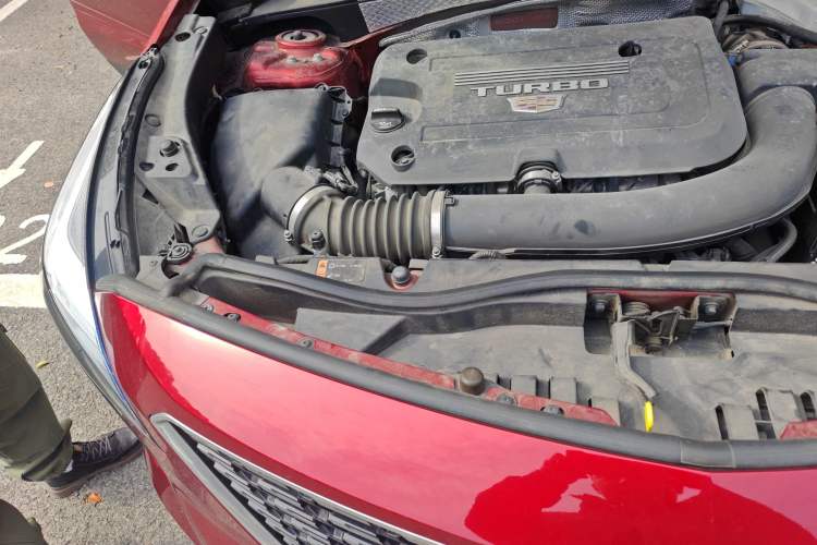 Used Cadillac XT4 2021 28T Two-Wheel Drive Leading Version Engine Bay Right