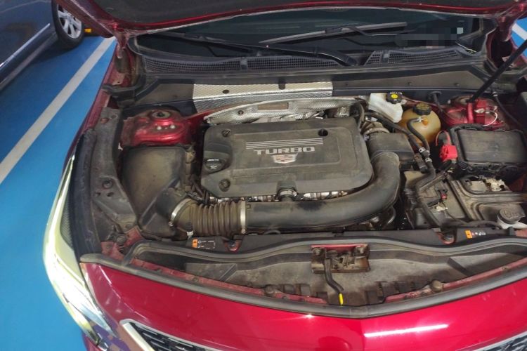 Used Cadillac XT4 2021 28T Two-Wheel Drive Leading Version Engine Bay Right
