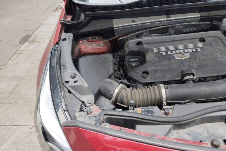Used Cadillac XT4 2021 28T Two-Wheel Drive Leading Version Engine Bay Right