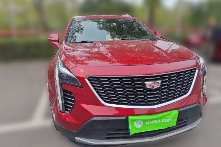 Used Cadillac XT4 2021 28T Two-Wheel Drive Leading Version Front Right 45 Deg