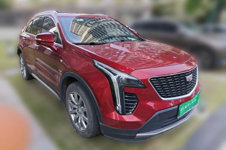 Used Cadillac XT4 2021 28T Two-Wheel Drive Leading Version Front Right 45 Deg