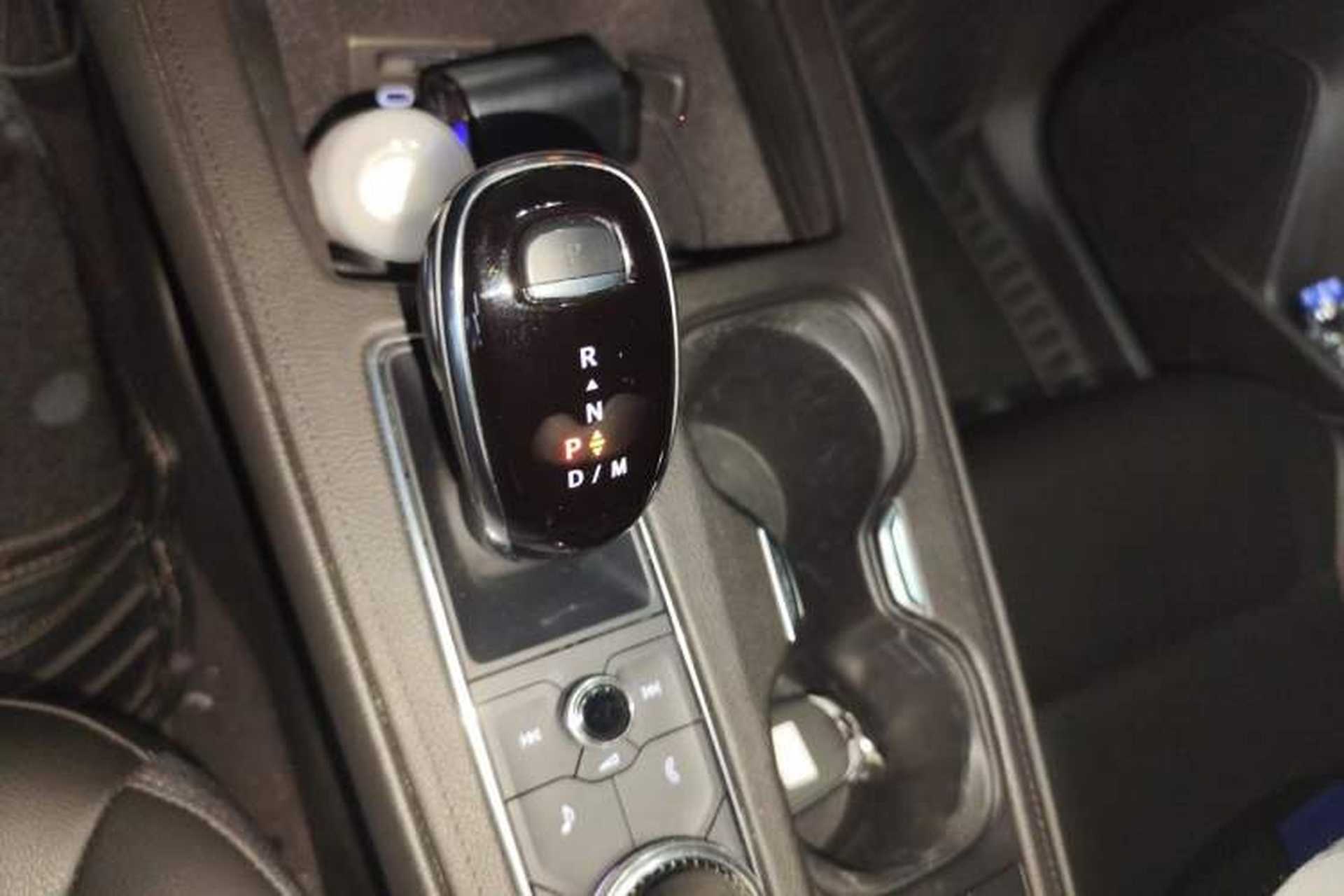 Used Cadillac XT4 2021 28T Two-Wheel Drive Leading Version Gear Lever