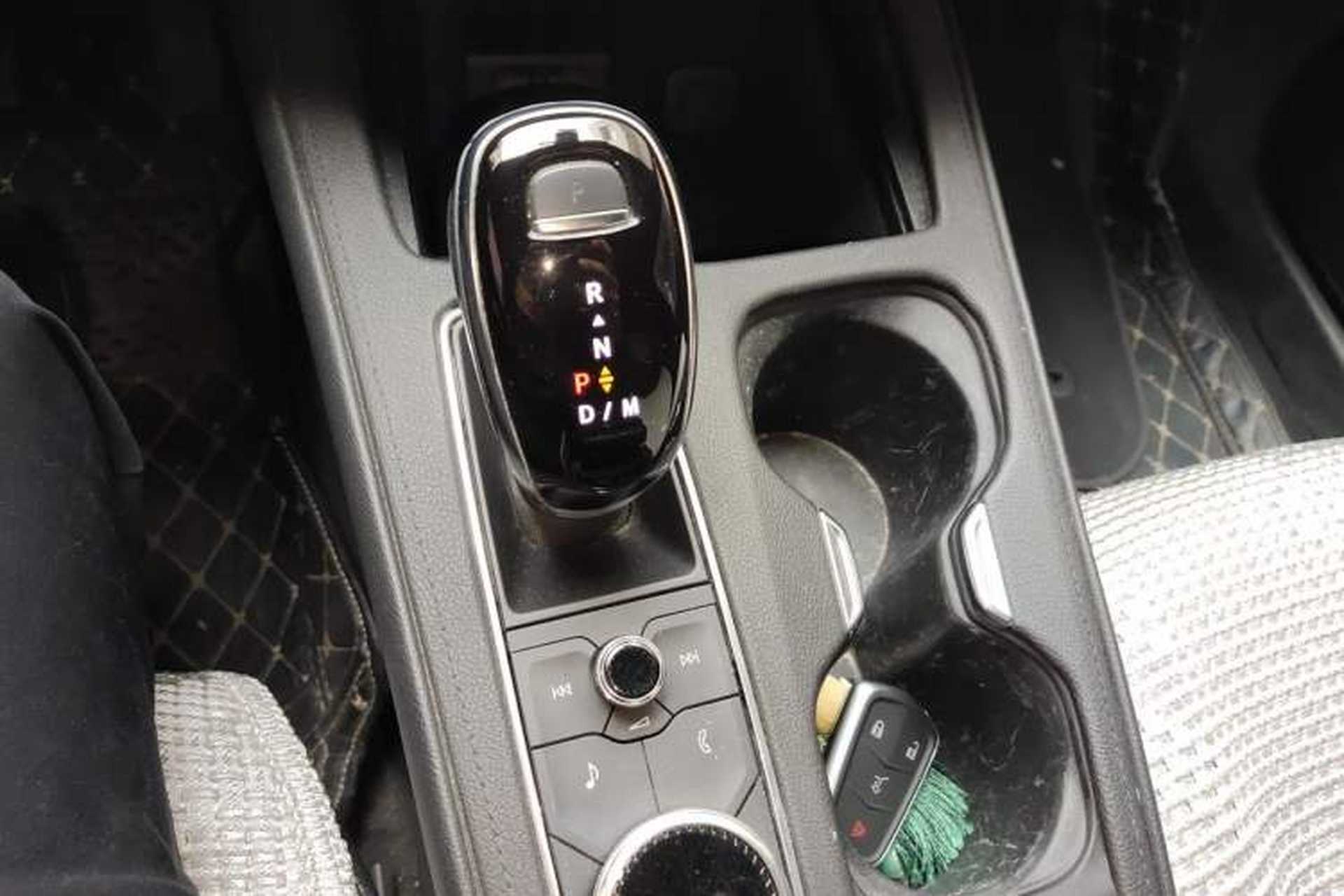 Used Cadillac XT4 2021 28T Two-Wheel Drive Leading Version Gear Lever