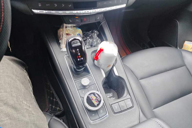 Used Cadillac XT4 2021 28T Two-Wheel Drive Leading Version Gear Lever
