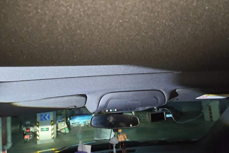 Used Cadillac XT4 2021 28T Two-Wheel Drive Tech Edition Headliner