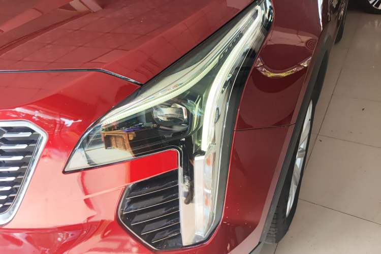 Used Cadillac XT4 2021 28T Two-Wheel Drive Tech Edition Left Front Headlight