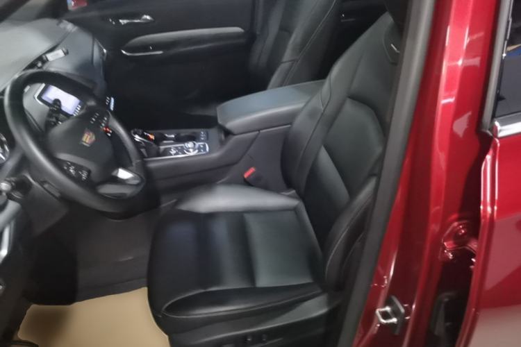 Used Cadillac XT4 2021 28T Two-Wheel Drive Luxury Version Left Front Seat