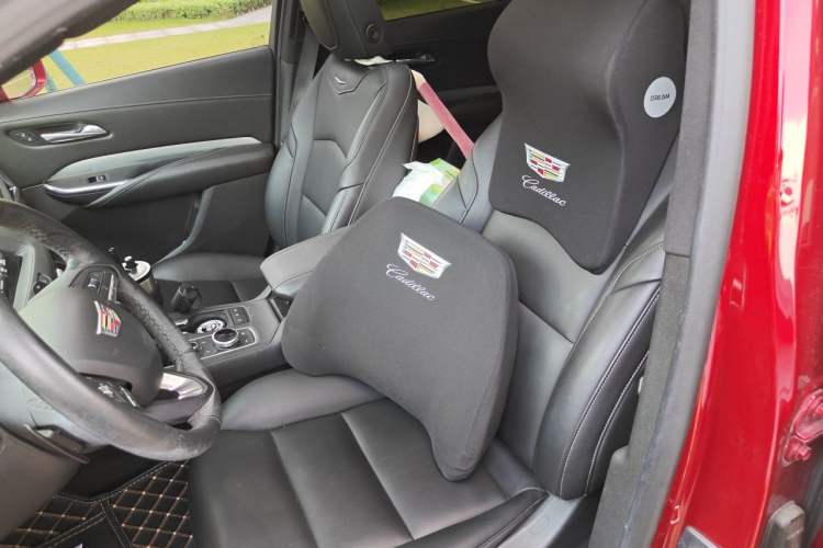 Used Cadillac XT4 2021 28T Two-Wheel Drive Leading Version Left Front Seat