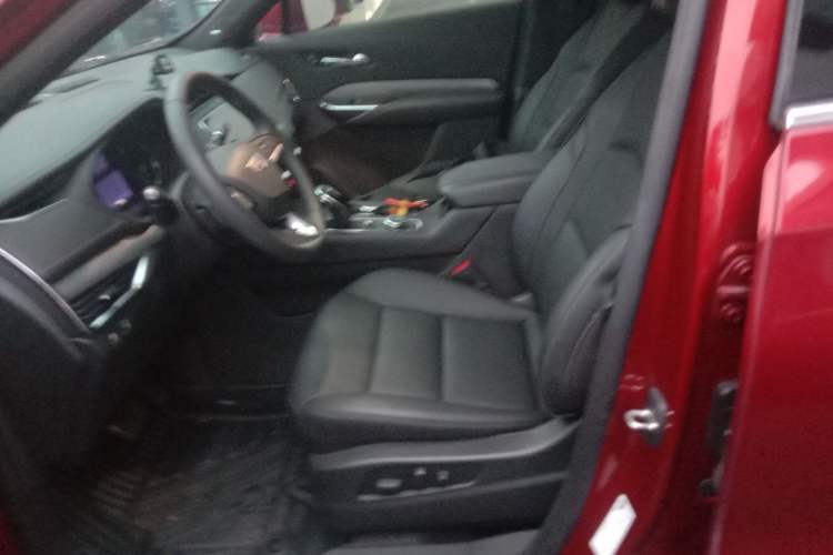 Used Cadillac XT4 2021 28T Two-Wheel Drive Leading Version Left Front Seat