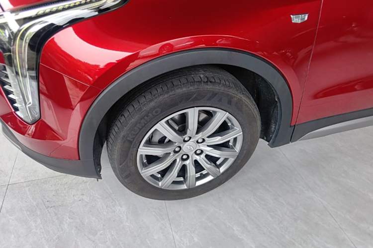 Used Cadillac XT4 2021 28T Two-Wheel Drive Leading Version Left Front Wheel Hub