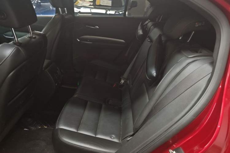 Used Cadillac XT4 2021 28T Two-Wheel Drive Leading Version Left Rear Seat