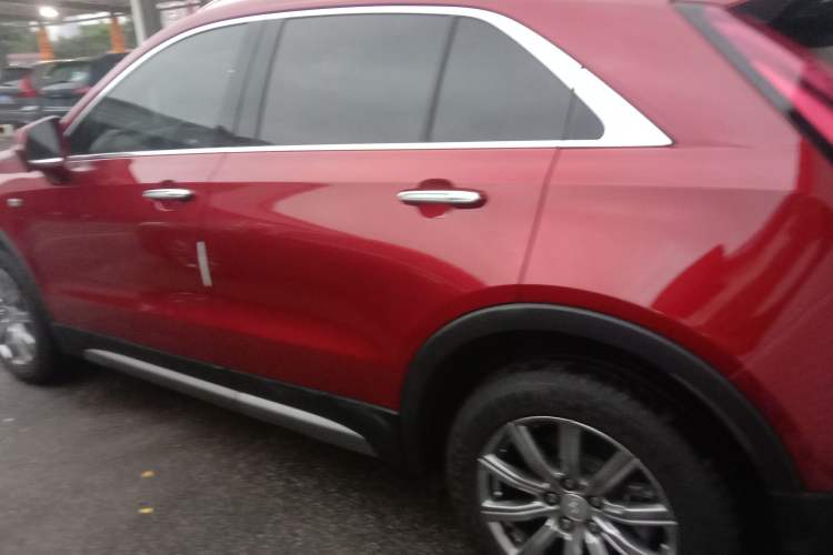 Used Cadillac XT4 2021 28T Two-Wheel Drive Leading Version Left Side