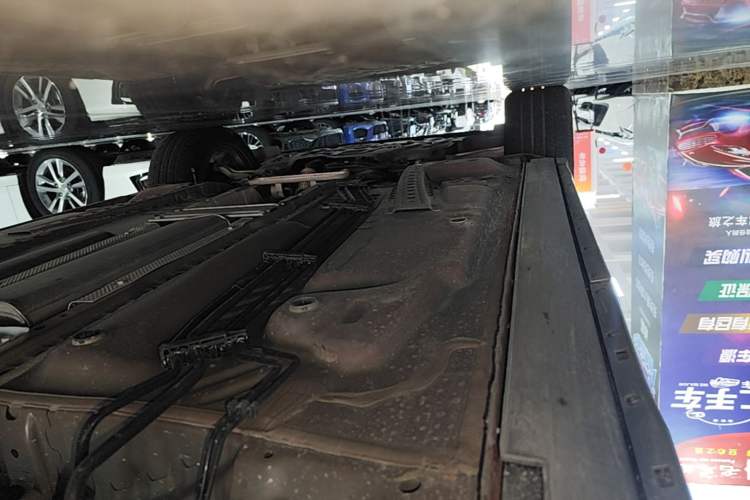 Used Cadillac XT4 2021 28T Two-Wheel Drive Luxury Version Left Side Sill
