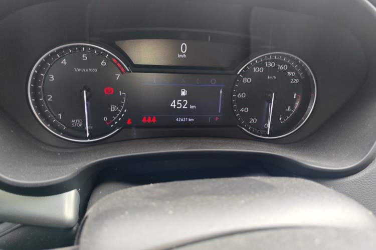 Used Cadillac XT4 2021 28T Two-Wheel Drive Leading Version Odometer Close Up