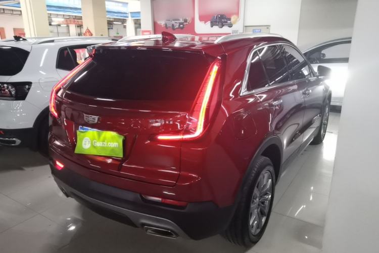 Used Cadillac XT4 2021 28T Two-Wheel Drive Luxury Version Rear Right 45 Deg