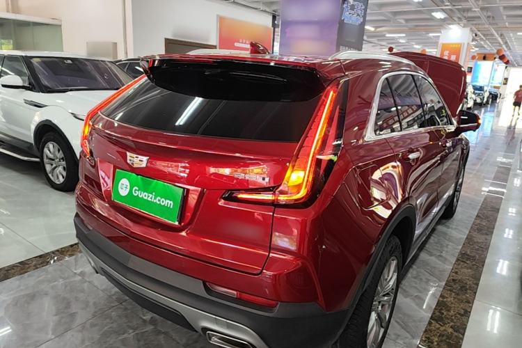 Used Cadillac XT4 2021 28T Two-Wheel Drive Luxury Version Rear Right 45 Deg