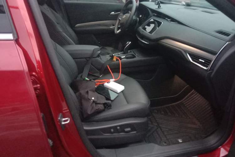 Used Cadillac XT4 2021 28T Two-Wheel Drive Leading Version Right Front Seat