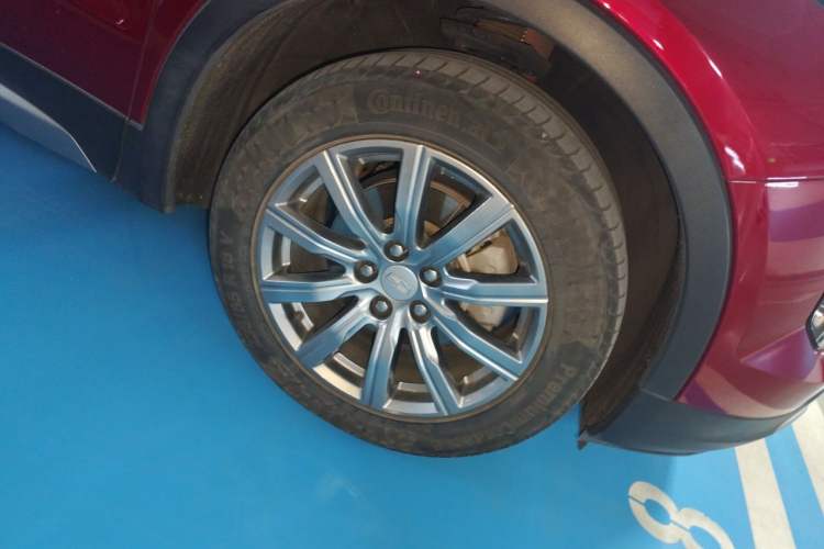 Used Cadillac XT4 2021 28T Two-Wheel Drive Leading Version Right Front Wheel Hub